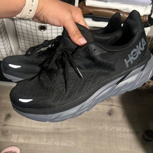 Hoka Clifton 8